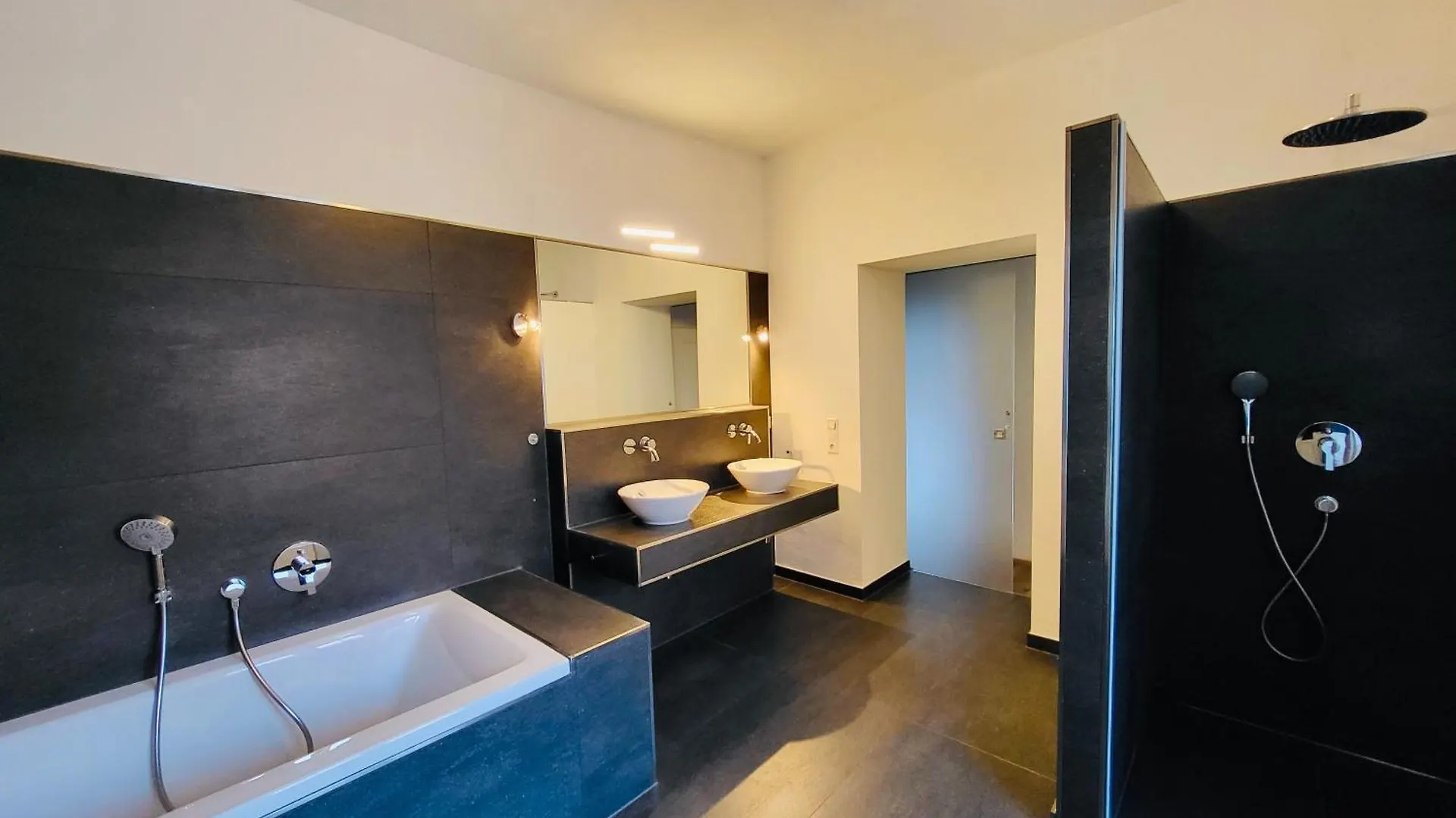 Sioux Stilvolle Designapartments Mit Traumhaftem Ausblick Kempten Apartment
